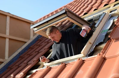 Pose de fenêtres de toit Velux à Tenay